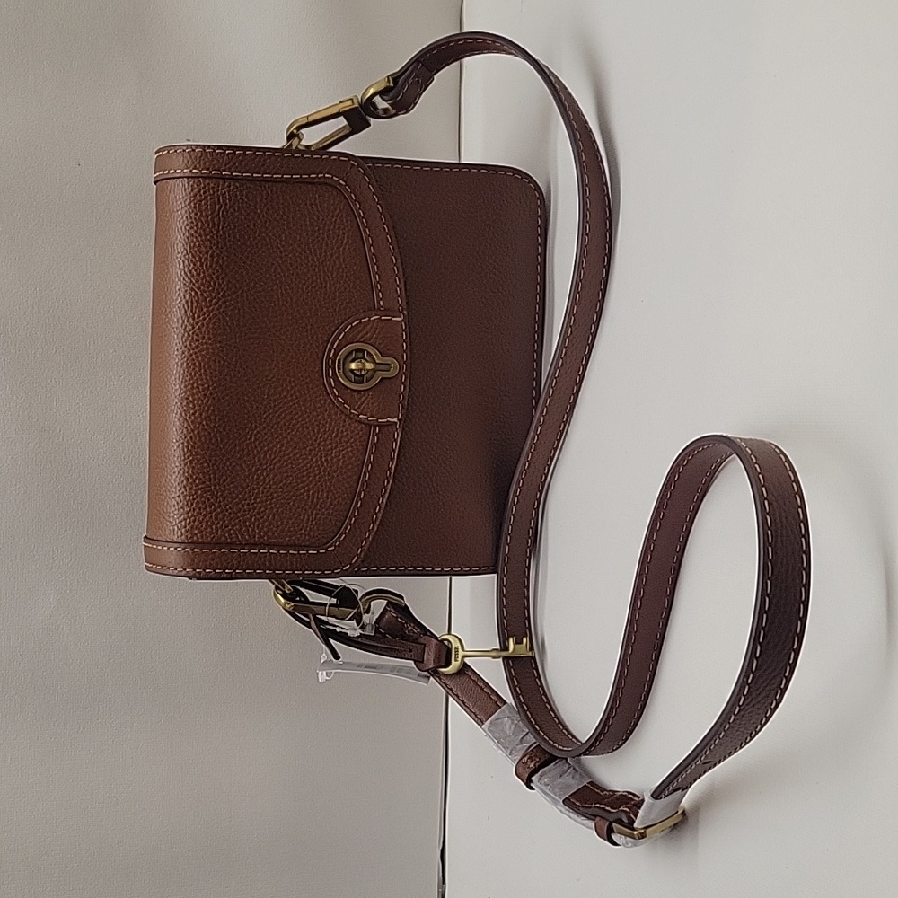 NWT Fossil Ainsley Small Flap Crossbody handbag Medium Brown Leather SHB3070210